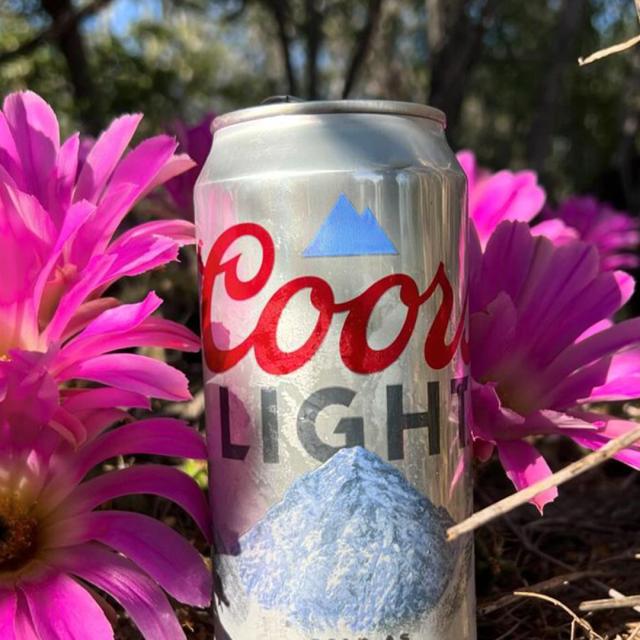 Happy Mother’s Day! Show her your appreciation with a cold-activated bouquet

📸: @saenzanthony13